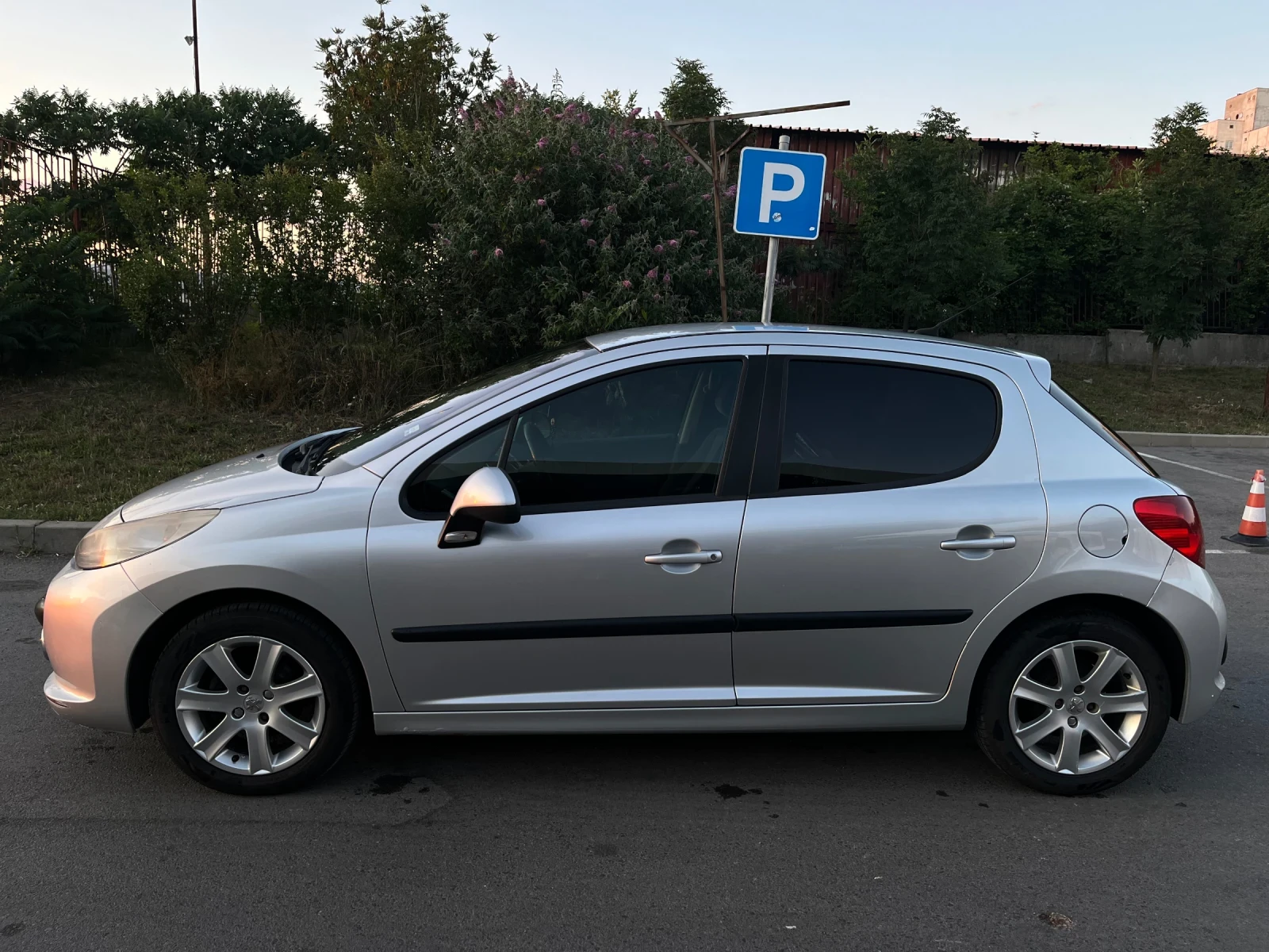 Peugeot 207 1.6HDI - на реални километри, снимка 6 - Автомобили и джипове - 55218723
