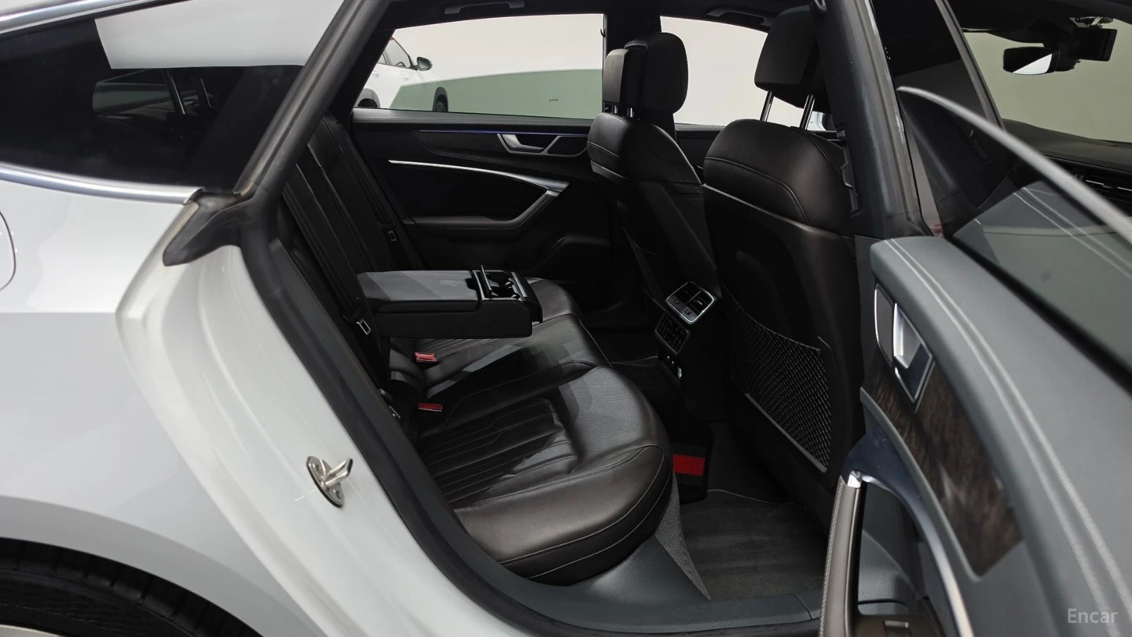 Audi A7 QUATTRO* PREMIUM* MATRIX* DISTRONIC* МАСАЖИ* ОБДУХ, снимка 10 - Автомобили и джипове - 55571644