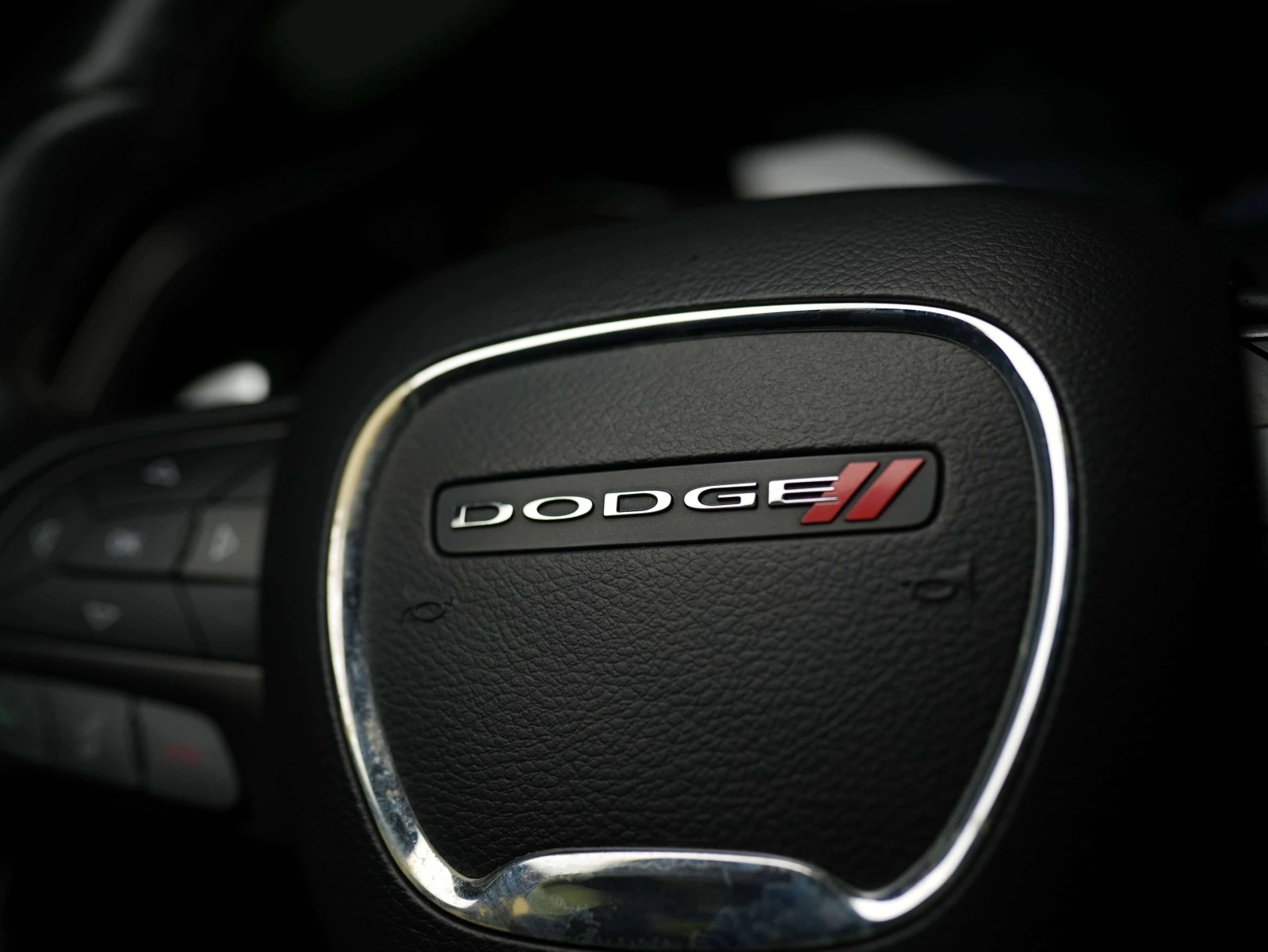 Dodge Challenger R/T | ALPINE / Кожа / ЦЕНА до БГ, снимка 14 - Автомобили и джипове - 55675805