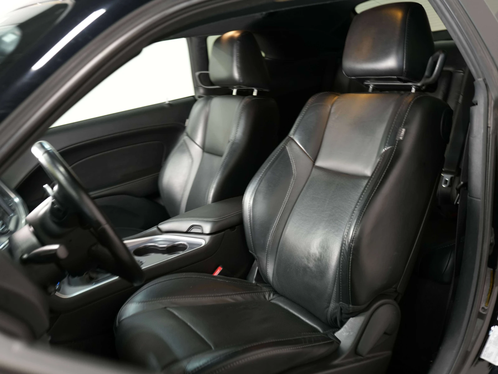 Dodge Challenger R/T | ALPINE / Кожа / ЦЕНА до БГ, снимка 10 - Автомобили и джипове - 55675805