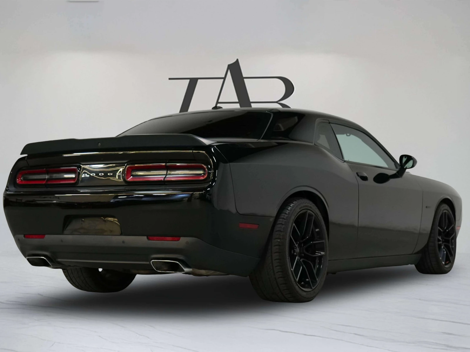 Dodge Challenger R/T | ALPINE / Кожа / ЦЕНА до БГ, снимка 4 - Автомобили и джипове - 55675805