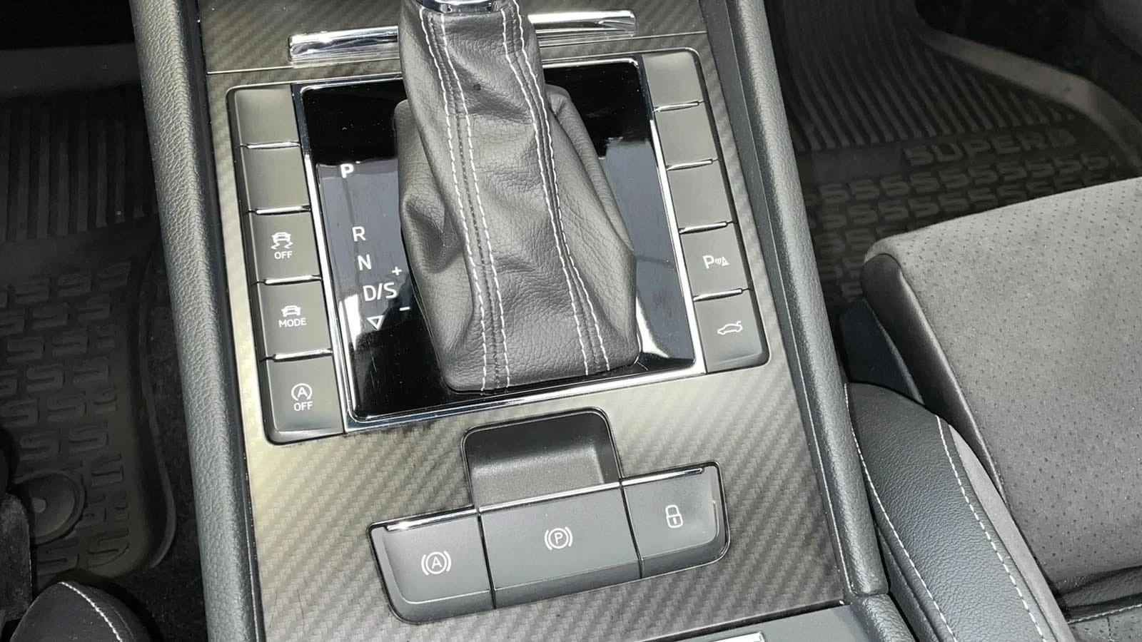 Skoda Superb 2.0TDI 190cc DSG7, снимка 7 - Автомобили и джипове - 56073602