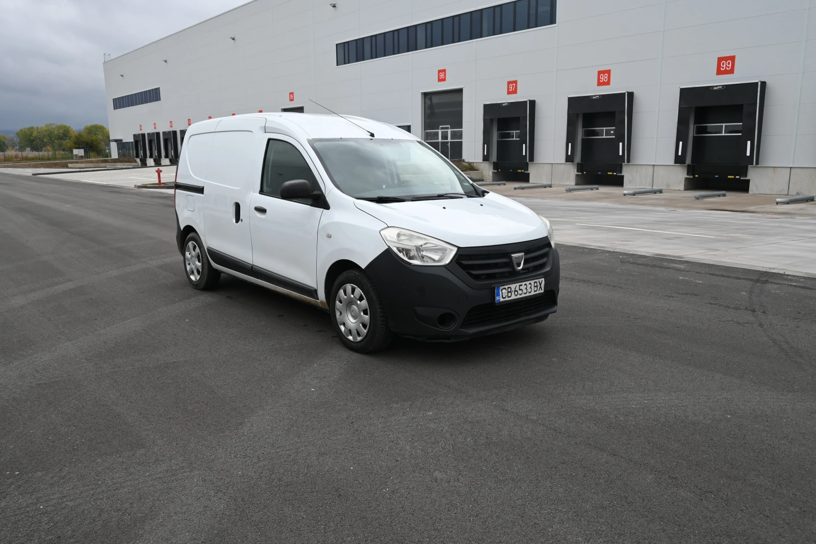 Dacia Dokker 1.5 dCi, снимка 8 - Автомобили и джипове - 56506740