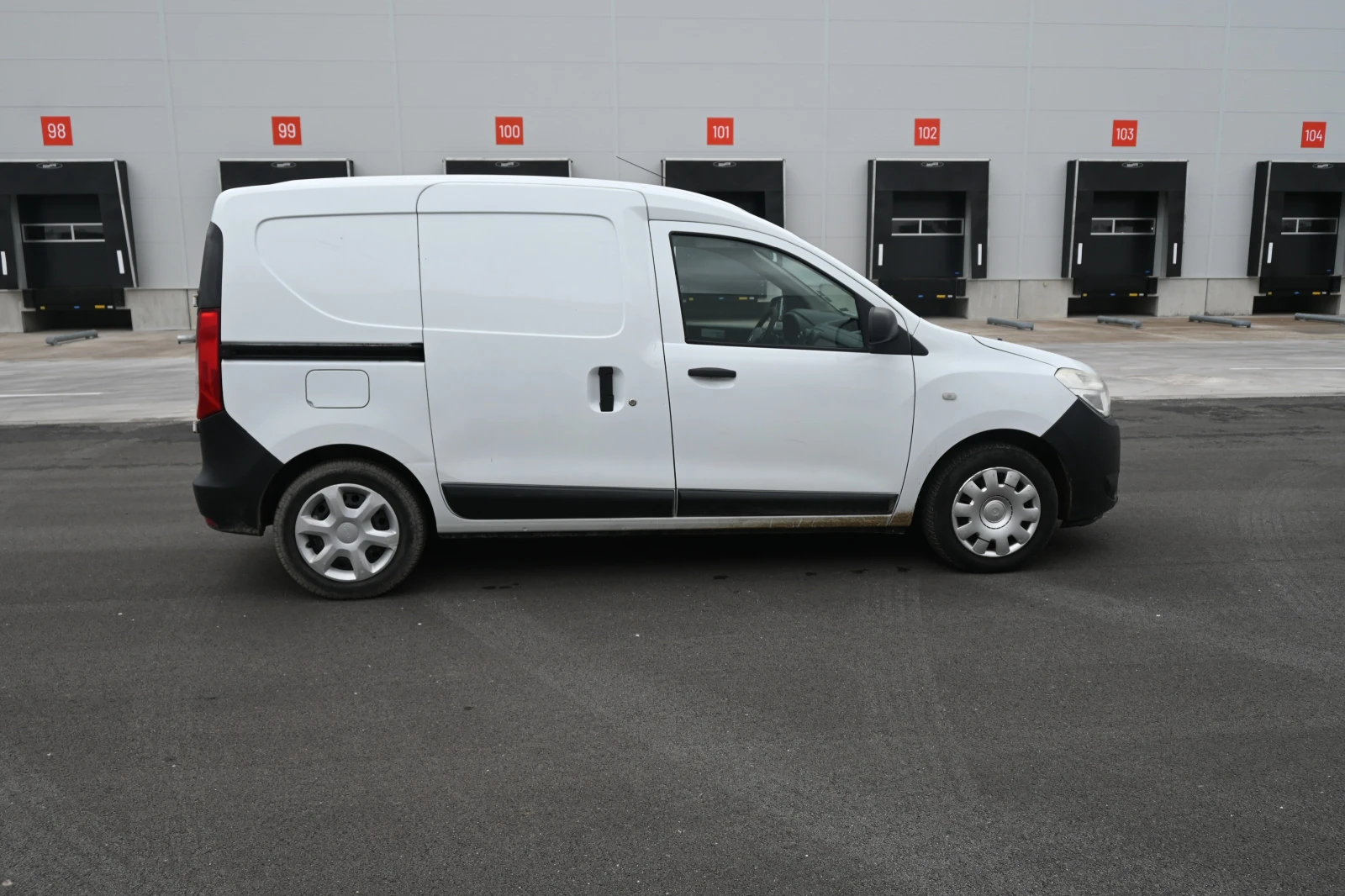 Dacia Dokker 1.5 dCi, снимка 7 - Автомобили и джипове - 56506740