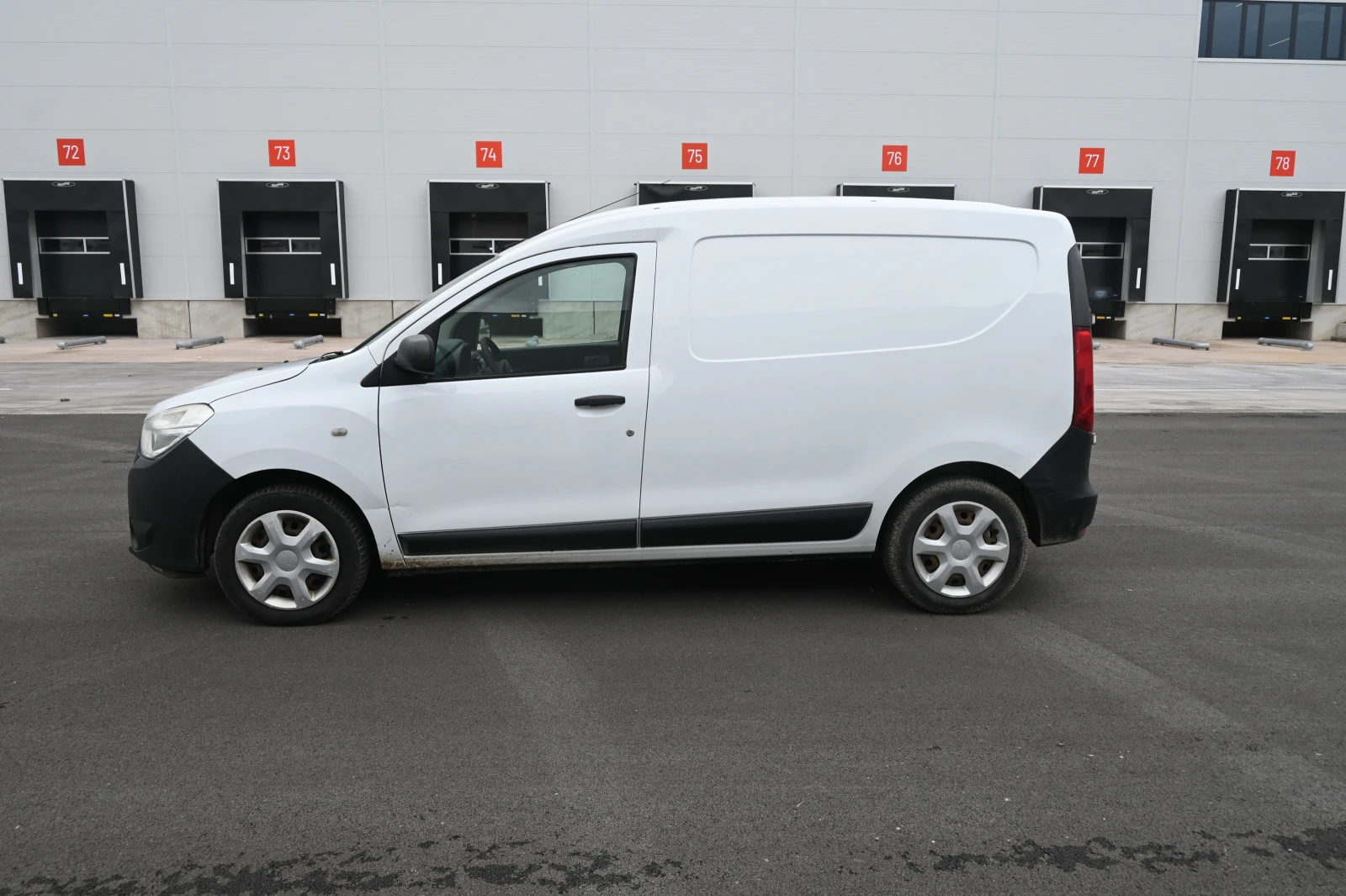 Dacia Dokker 1.5 dCi, снимка 3 - Автомобили и джипове - 56506740