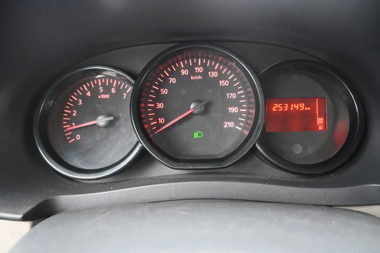 Dacia Dokker 1.5 dCi, снимка 11 - Автомобили и джипове - 56506740