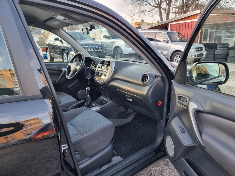 Toyota Rav4 2.0D4D FECE, снимка 15 - Автомобили и джипове - 48392560