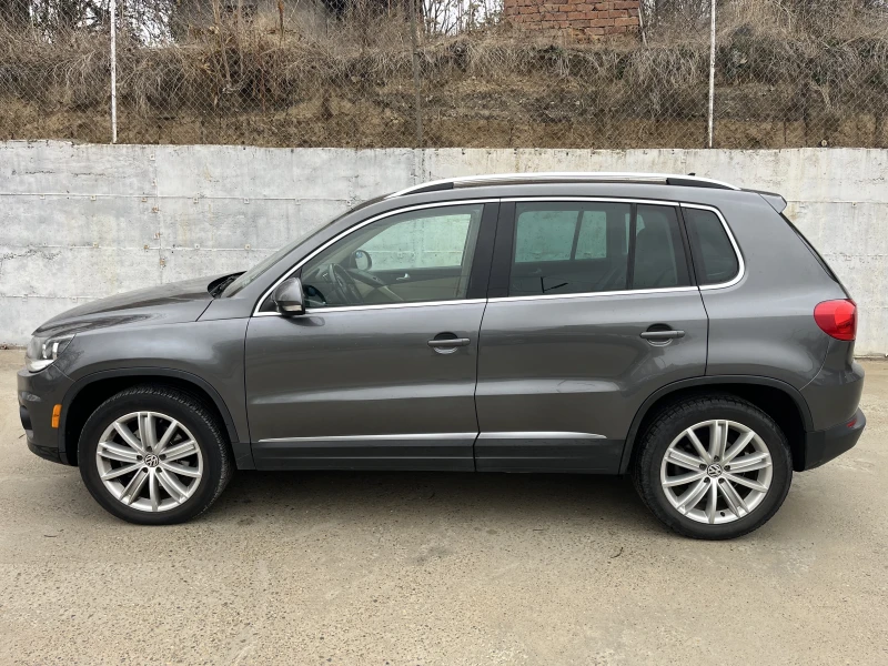 VW Tiguan 2.0TSI/4x4/Автомат/133000км., снимка 3 - Автомобили и джипове - 48592043