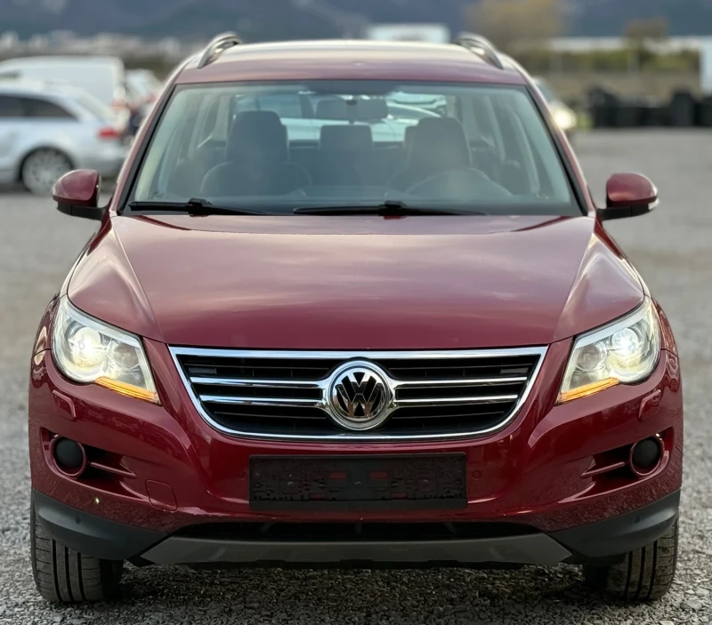 VW Tiguan 2.0TDi 140к.с * DSG* * 4-Motion* * Xenon* , снимка 2 - Автомобили и джипове - 52417769