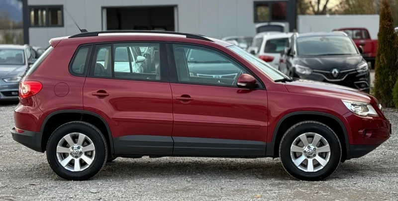 VW Tiguan 2.0TDi 140к.с * DSG* * 4-Motion* * Xenon* , снимка 8 - Автомобили и джипове - 52417769