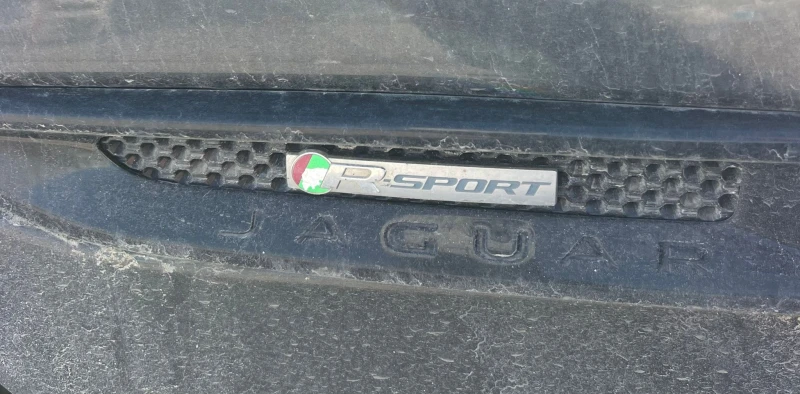 Jaguar XE, снимка 4 - Автомобили и джипове - 52775558