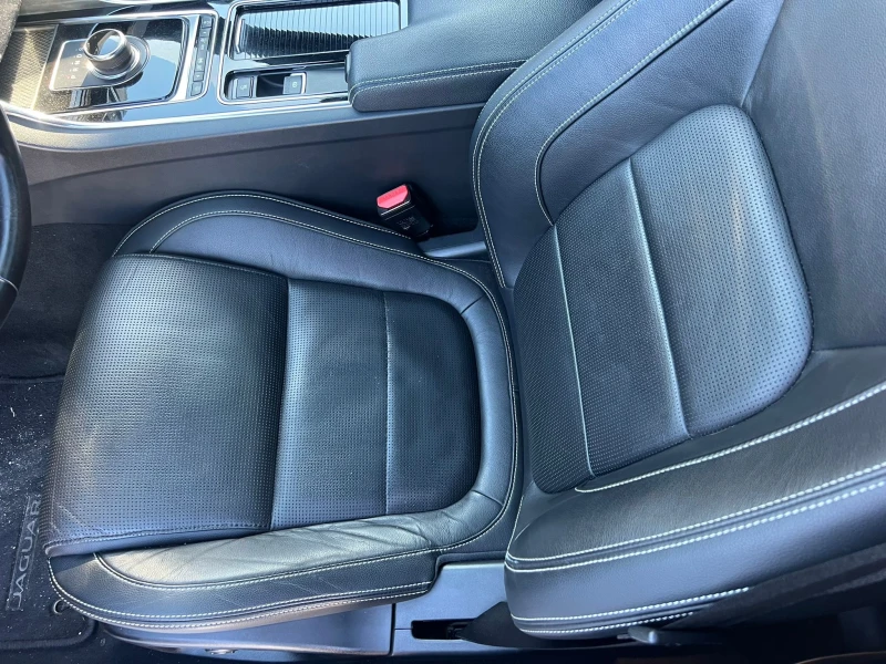 Jaguar XE, снимка 6 - Автомобили и джипове - 52775558