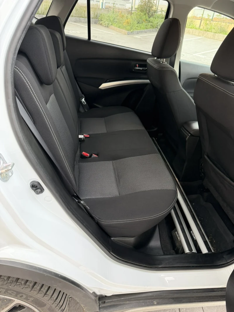 Suzuki SX4 S-Cross, снимка 15 - Автомобили и джипове - 52684390
