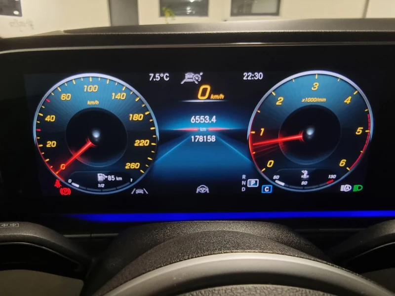 Mercedes-Benz GLE 350 GLE 350D 4Matic / AMG пакет / Подгрев/ Въздушно, снимка 15 - Автомобили и джипове - 52847909