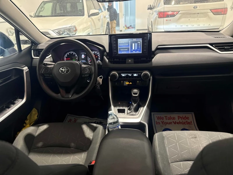 Toyota Rav4 * LE * CARFAX * БЕЗ ПЪРВОНАЧАЛНА ВНОСКА, снимка 5 - Автомобили и джипове - 53128687