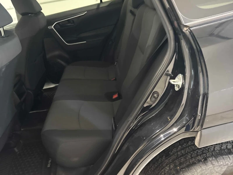 Toyota Rav4 * LE * CARFAX * БЕЗ ПЪРВОНАЧАЛНА ВНОСКА, снимка 15 - Автомобили и джипове - 53128687