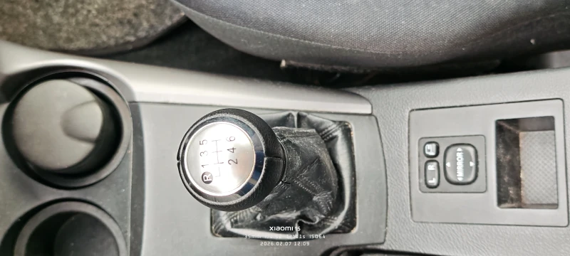 Toyota Rav4 2.2 D4D 136 к.с, снимка 9 - Автомобили и джипове - 53392006