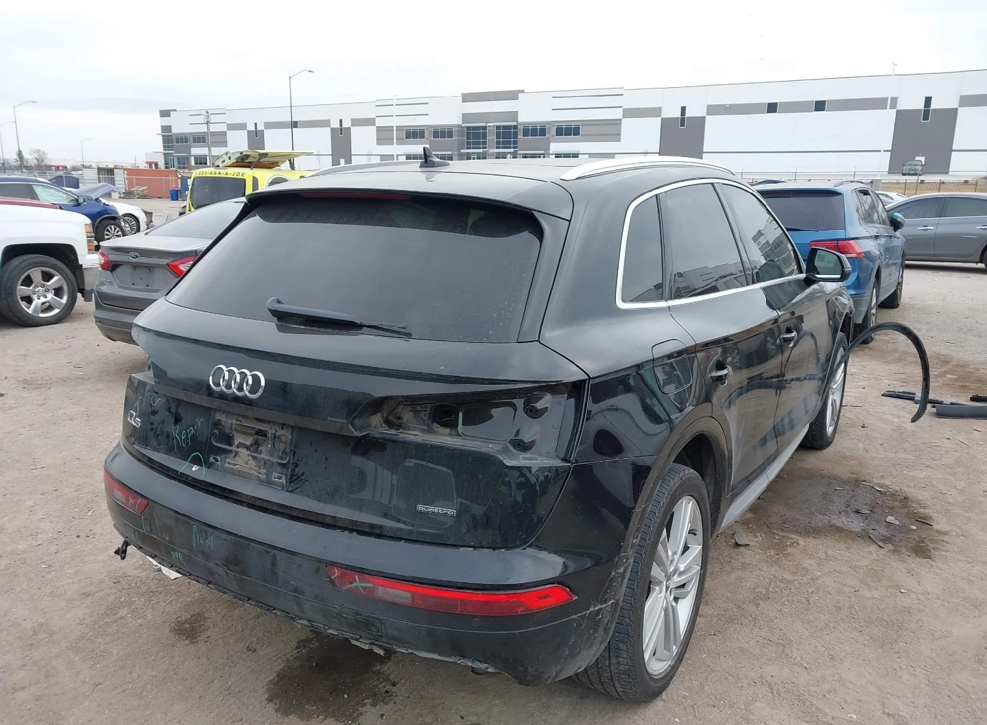 Audi Q5 * ДИГИТАЛНО* ТАБЛО* ПАНОРАМА* КАМЕРА* ПОДГРЕВ* , снимка 8 - Автомобили и джипове - 53853118