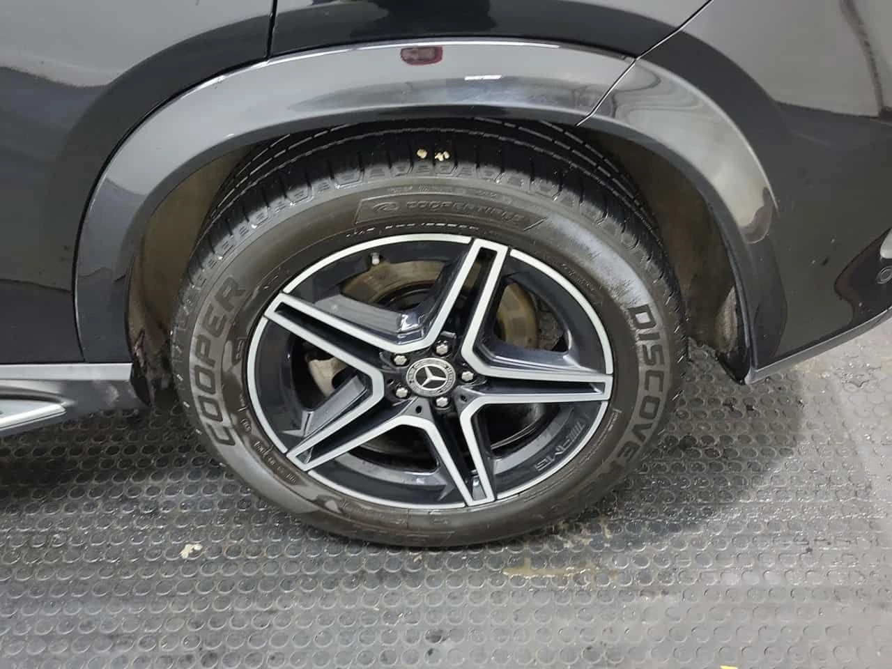 Mercedes-Benz GLE 350 4MATIC* DISTRONIC* BURMESTER* ОБДУХВАНЕ* 360* , снимка 15 - Автомобили и джипове - 54162111