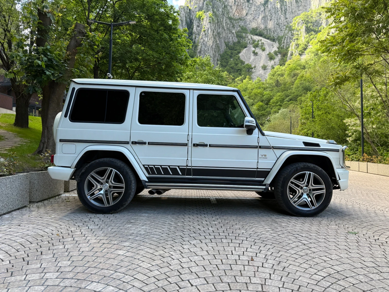 Mercedes-Benz G 500 AMG63 OPTIC* 388к.с* DESIGNO* ОБДУХВАНЕ, снимка 8 - Автомобили и джипове - 54715332