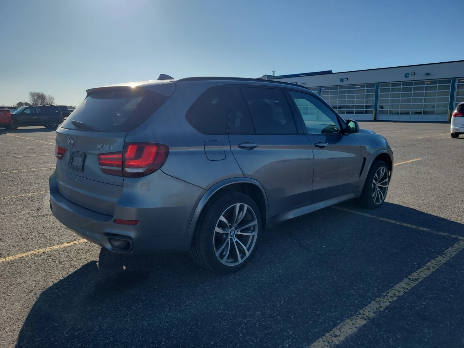 BMW X5 M ПАКЕТ * ОБДУХВАНЕ * HEAD UP * H&K * CARFAX * , снимка 3 - Автомобили и джипове - 54721137