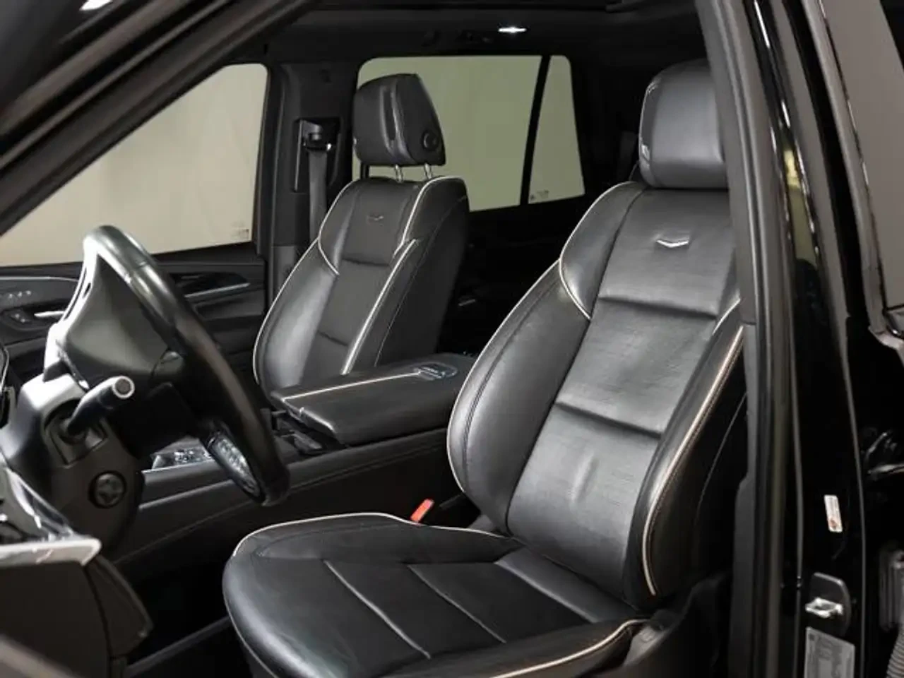 Cadillac Escalade PORT | 600 | 7 PASS | ASSIST PKG | 22 IN, снимка 12 - Автомобили и джипове - 56140392