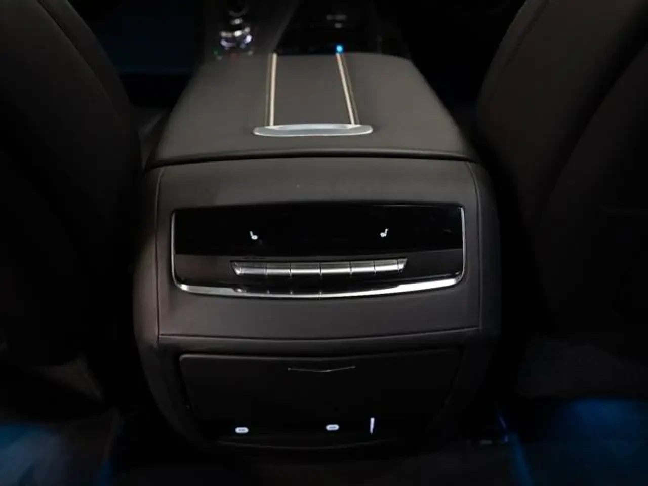 Cadillac Escalade PORT | 600 | 7 PASS | ASSIST PKG | 22 IN, снимка 6 - Автомобили и джипове - 56140392