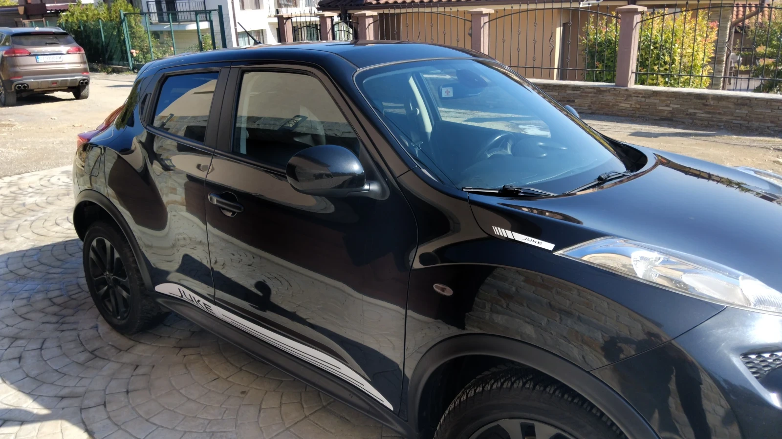 Nissan Juke, снимка 2 - Автомобили и джипове - 56598881