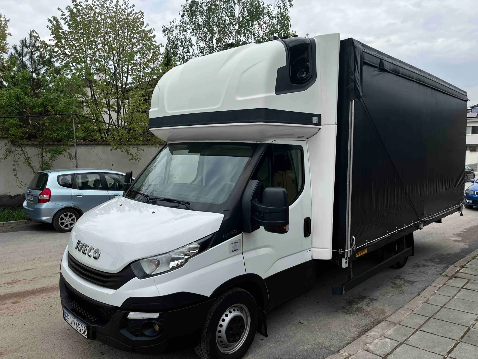 Iveco Daily ЧИСТО НОВ МОТОР!* НОВИ ДЮЗИ+ СЪЕДИНИТЕЛ/ЩОР - изображение 3