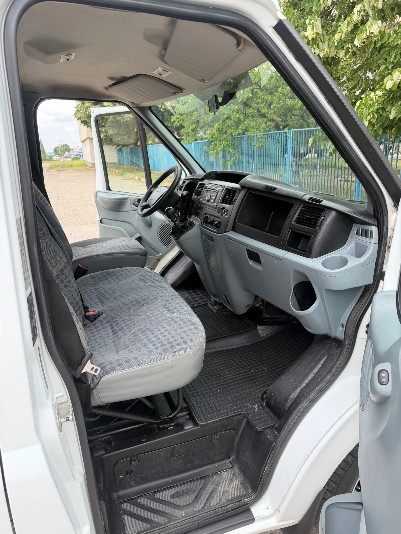 Ford Transit 2.4TDCI* КЛИМА* ИТАЛИЯ !!!, снимка 13 - Бусове и автобуси - 55120111