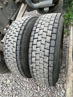 Mercedes-Benz 1017 Гуми с джанти 265.70R19, 5, снимка 1
