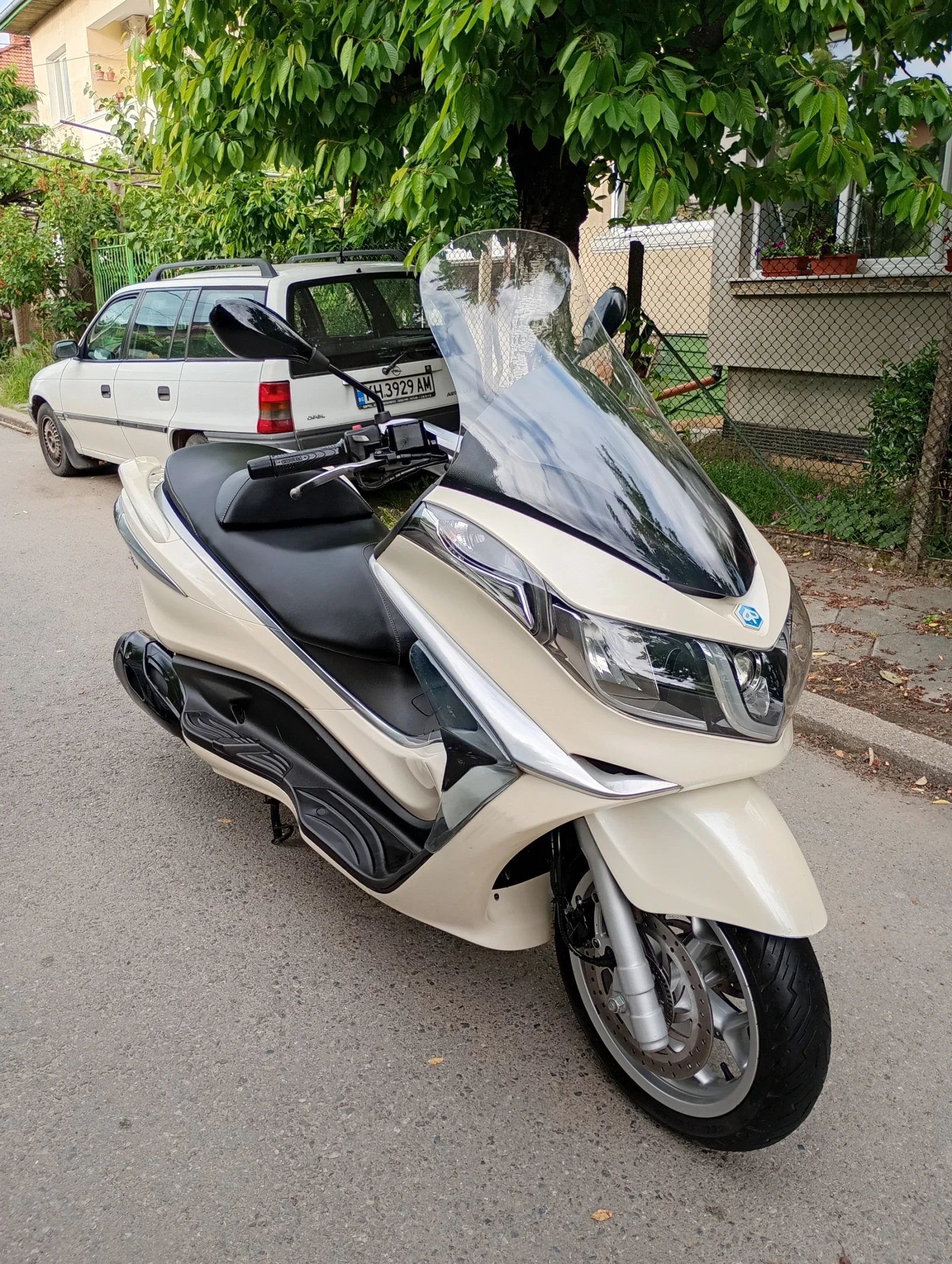 Piaggio X10 350 Инжекцион2012г. - изображение 6