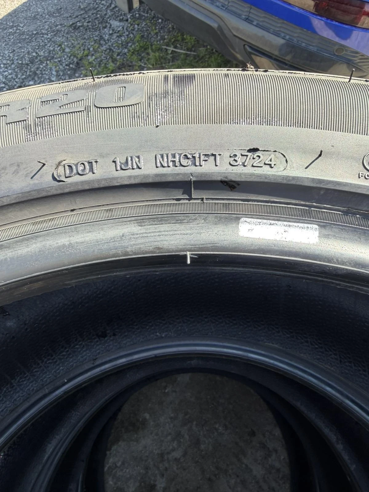 Гуми Летни 275/45R20, снимка 3 - Гуми и джанти - 54191934