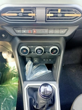 Dacia Sandero 1999Евро за получаване, 1.0TCe Extreme чисто НОВ, снимка 12