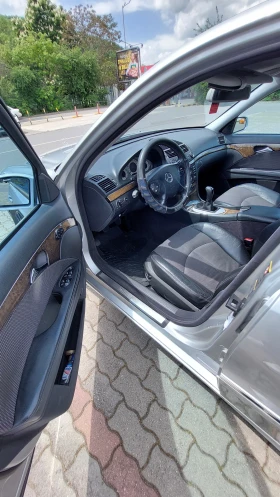 Mercedes-Benz E 200 Avantgarde 1.8 Kompressor, снимка 12