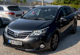 Toyota Avensis 1.8 бензин ТОП! Регистрирана и обслужена, снимка 1