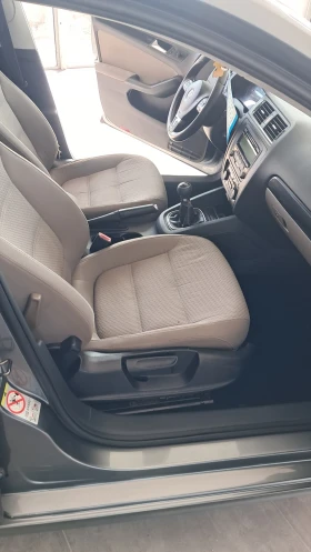 VW Jetta 1.6 - 7900 лв. / 4039.21 € - 67204861 7