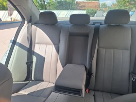 Mercedes-Benz C 220, снимка 9