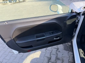 Dodge Challenger 5.7 HEMI R/T V8 - 345 high performance, снимка 12 - Автомобили и джипове - 53648913