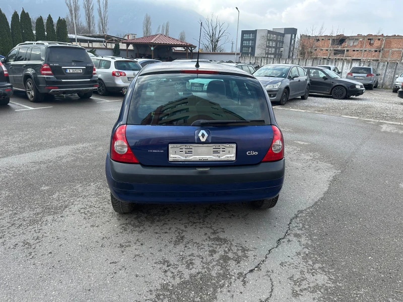 Renault Clio 1.2i, снимка 6 - Автомобили и джипове - 44636682