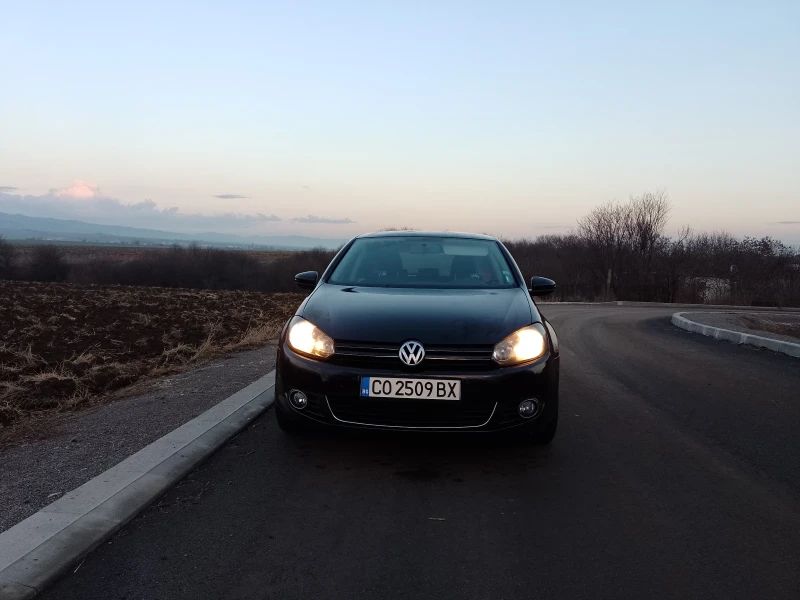 VW Golf, снимка 1 - Автомобили и джипове - 48911383