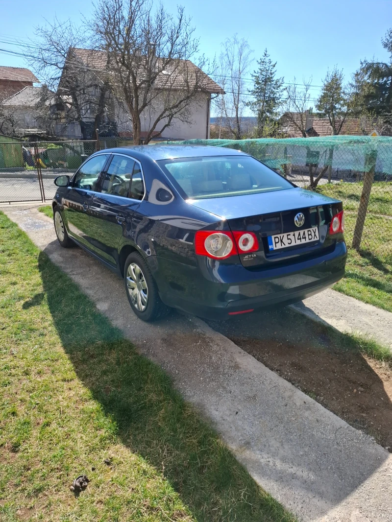 VW Jetta, снимка 4 - Автомобили и джипове - 49588259