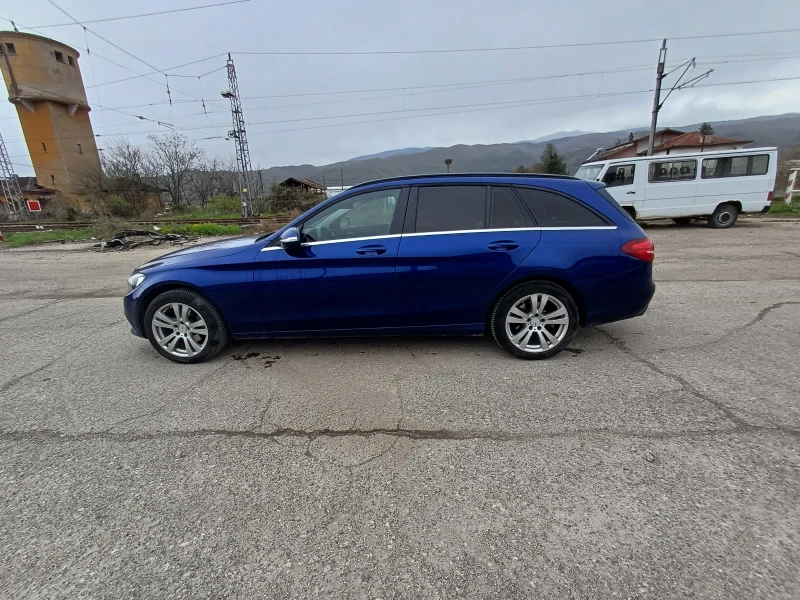 Mercedes-Benz C 220, снимка 4 - Автомобили и джипове - 52960948
