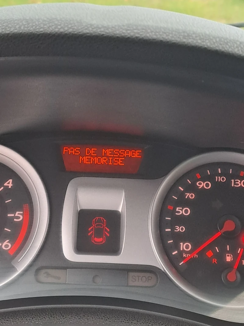 Renault Clio, снимка 10 - Автомобили и джипове - 52658528