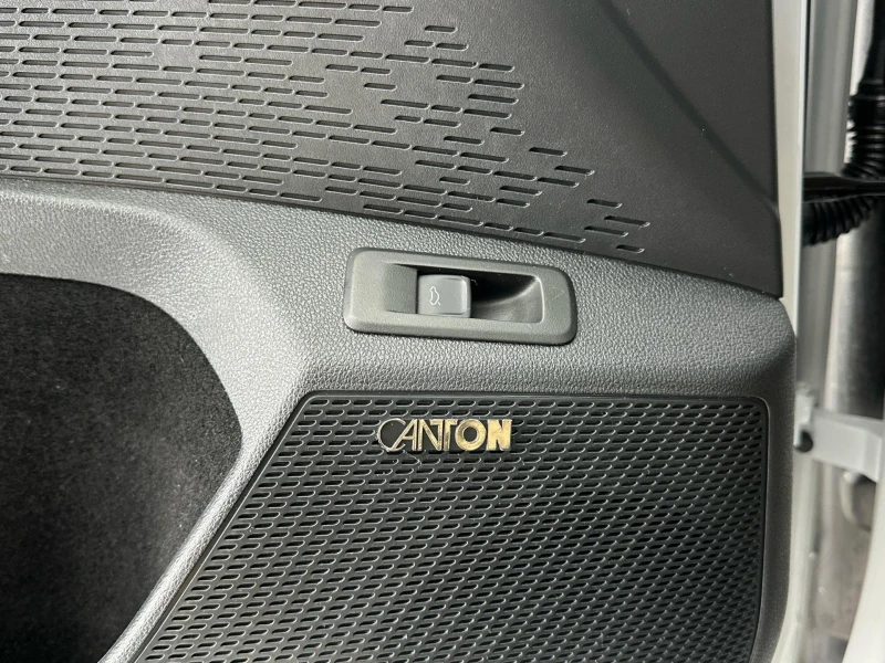 Skoda Octavia RS 2.0TSI * 265* Canton* Matrix* , снимка 12 - Автомобили и джипове - 52145555