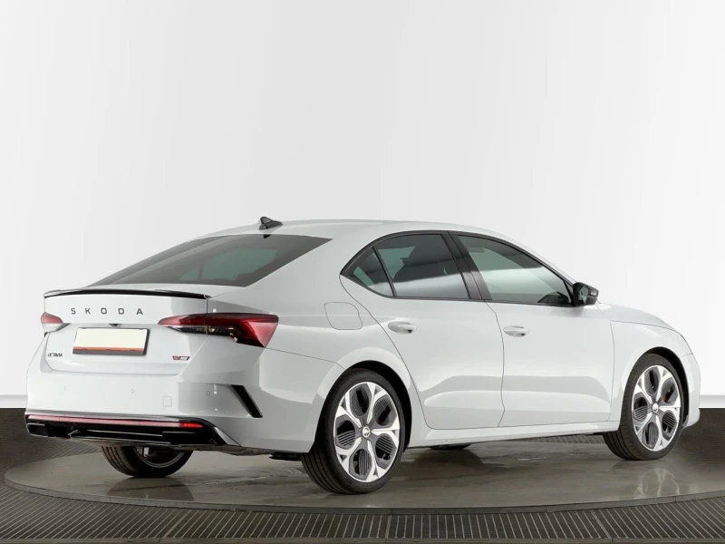 Skoda Octavia RS 2.0TSI * 265* Canton* Matrix* , снимка 5 - Автомобили и джипове - 52145555