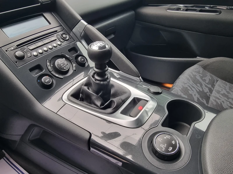 Peugeot 3008 1.6HDI 6ck, снимка 14 - Автомобили и джипове - 52882536