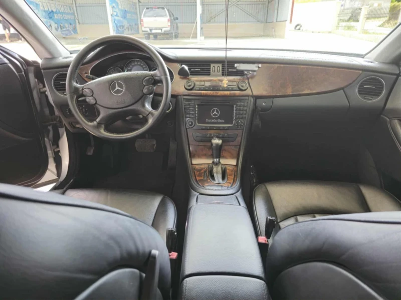 Mercedes-Benz CLS 350 3.5, снимка 8 - Автомобили и джипове - 53201974