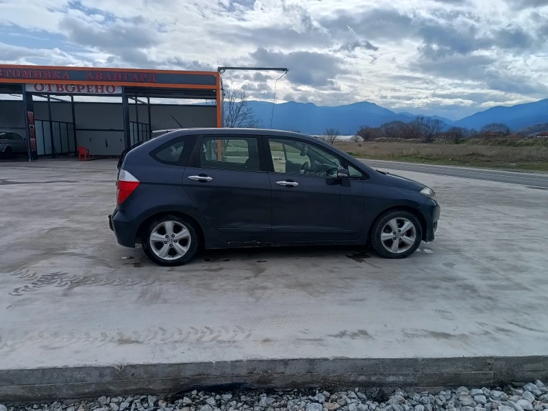 Honda Fr-v 1.7 Газова уредба , снимка 7 - Автомобили и джипове - 53527072