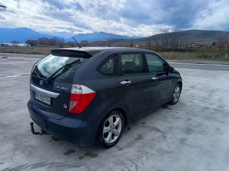 Honda Fr-v 1.7 Газова уредба , снимка 3 - Автомобили и джипове - 53527072